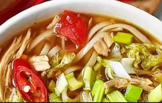 Куриный суп с лапшой по-китайски